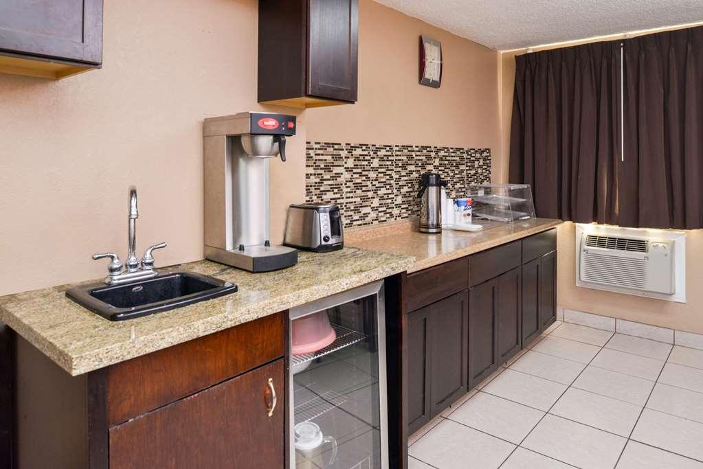 Studio 6 Suites Delano, Ca Εξωτερικό φωτογραφία